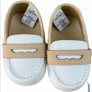 Janie and Jack Boys Crib Shoes -  Size 2 New With Tags!!